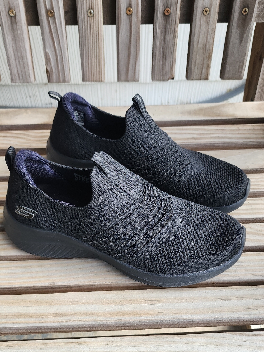 Skechers Ladies Ultra Flex 3.0 Sneakers